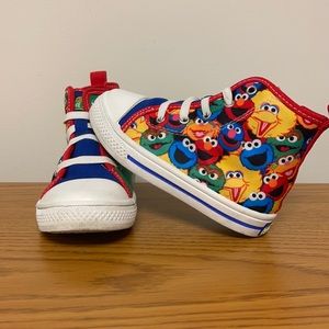 Sesame Street Toddler Shoes (unisex) pre-owned